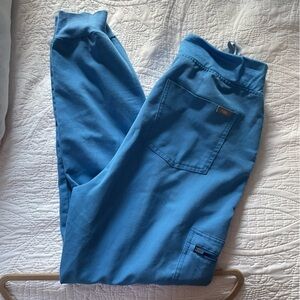 SOLD Figs scrub bottom